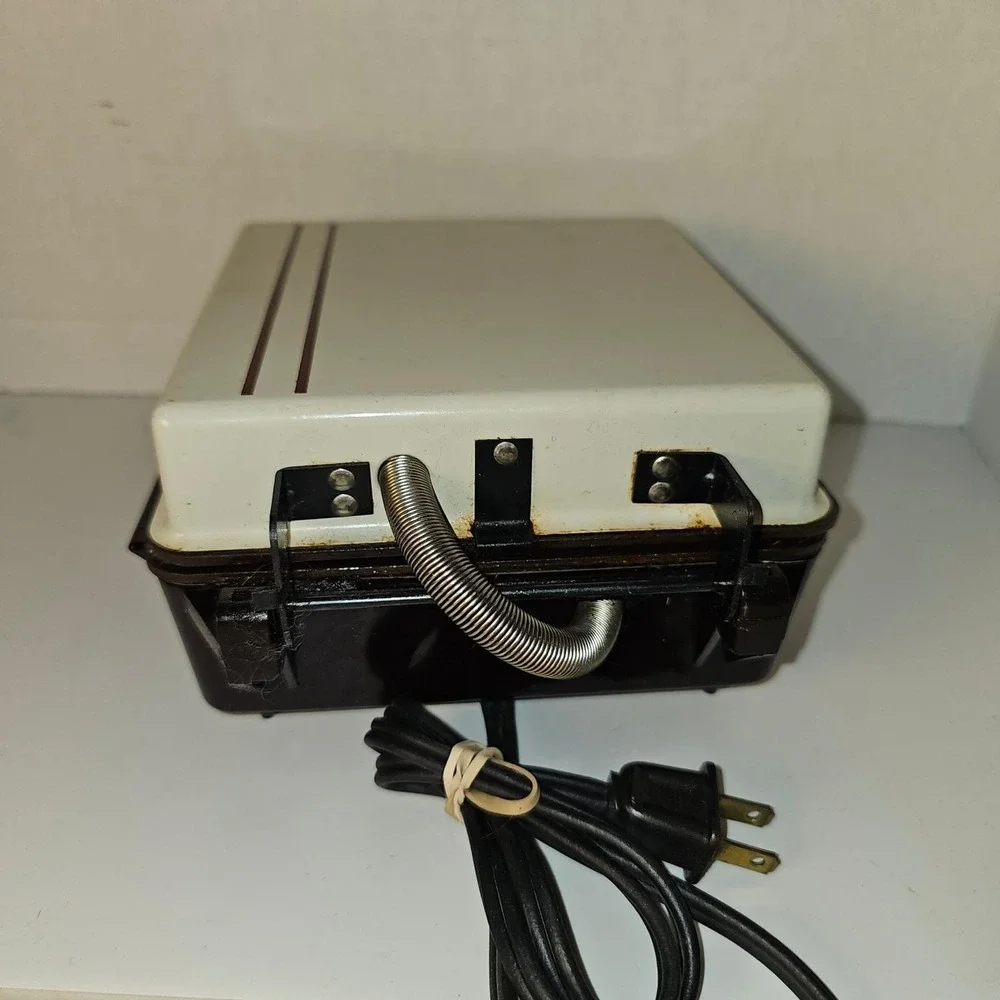 MCM Munsey Belgian Waffler Vintage‎ Electric Waffle Maker BW-2 White Made USA